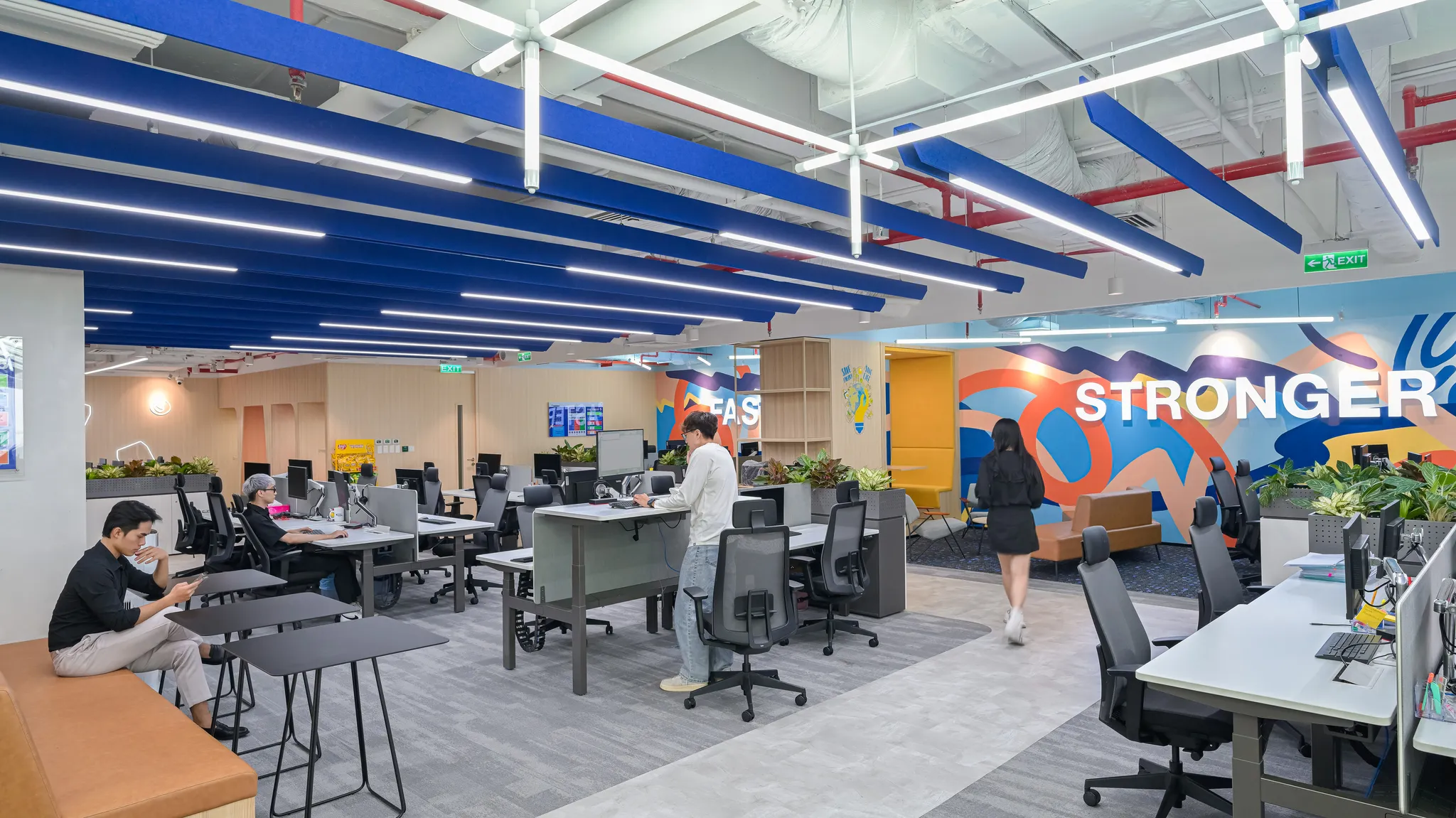 <figcaption>The diverse work settings in PepsiCo Food Office to address all empliyees' requirements </figcaption>